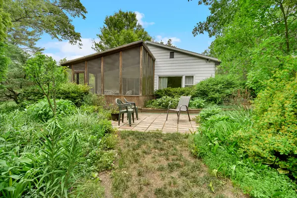 115 S Quigley AVE, Beverly Shores, IN 46301