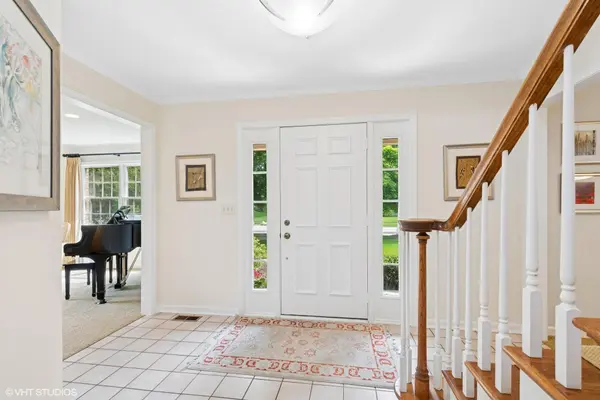 4229 Oak Grove DR, Valparaiso, IN 46383