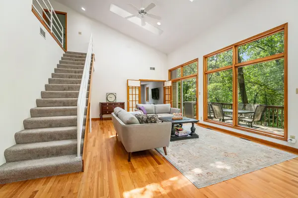 116 E Neptune AVE, Beverly Shores, IN 46301