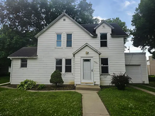 1009 11th AVE, Clarkfield, MN 56223