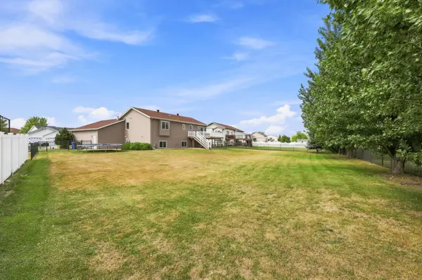 3760 Harrison ST S, Fargo, ND 58104