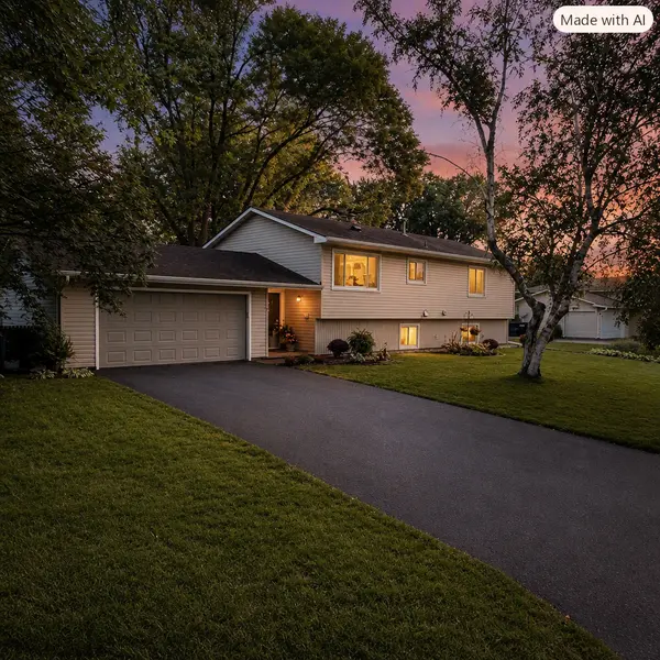 1798 E Bluestone DR, Eagan, MN 55122