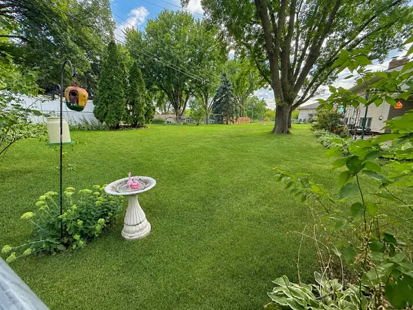 1798 E Bluestone DR, Eagan, MN 55122