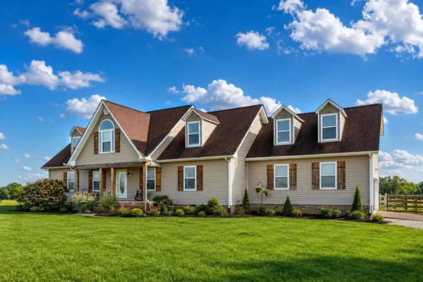 1883 Sawgrass Ln, Chapel Hill, TN 37034