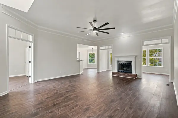 2946 Iroquois Dr, Thompsons Station, TN 37179