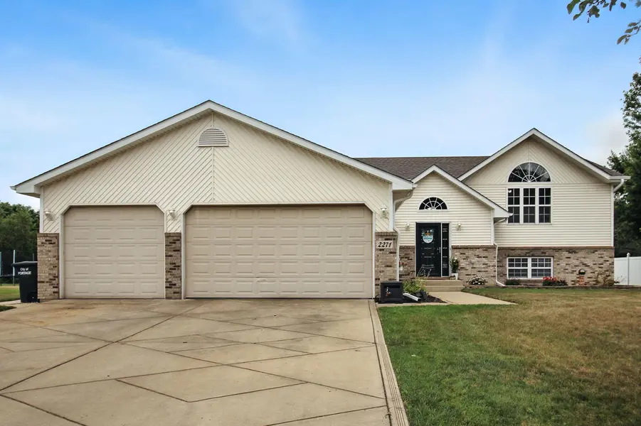2271 Longcommon RD, Portage, IN 46368
