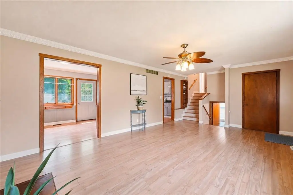300 East Mason ST, La Monte, MO 65337