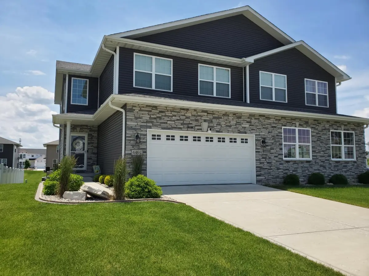 4491 W 77th Avenue, Merrillville, IN 46410