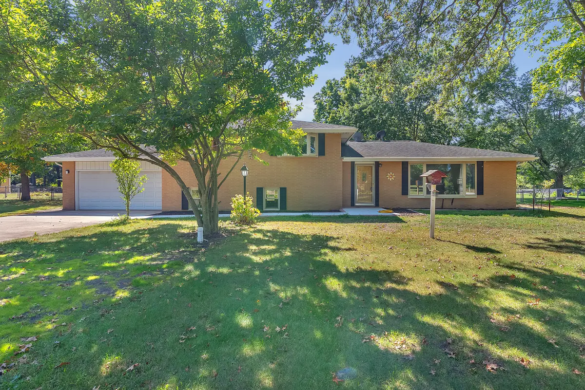 3355 E 200 S, Knox, IN 46534