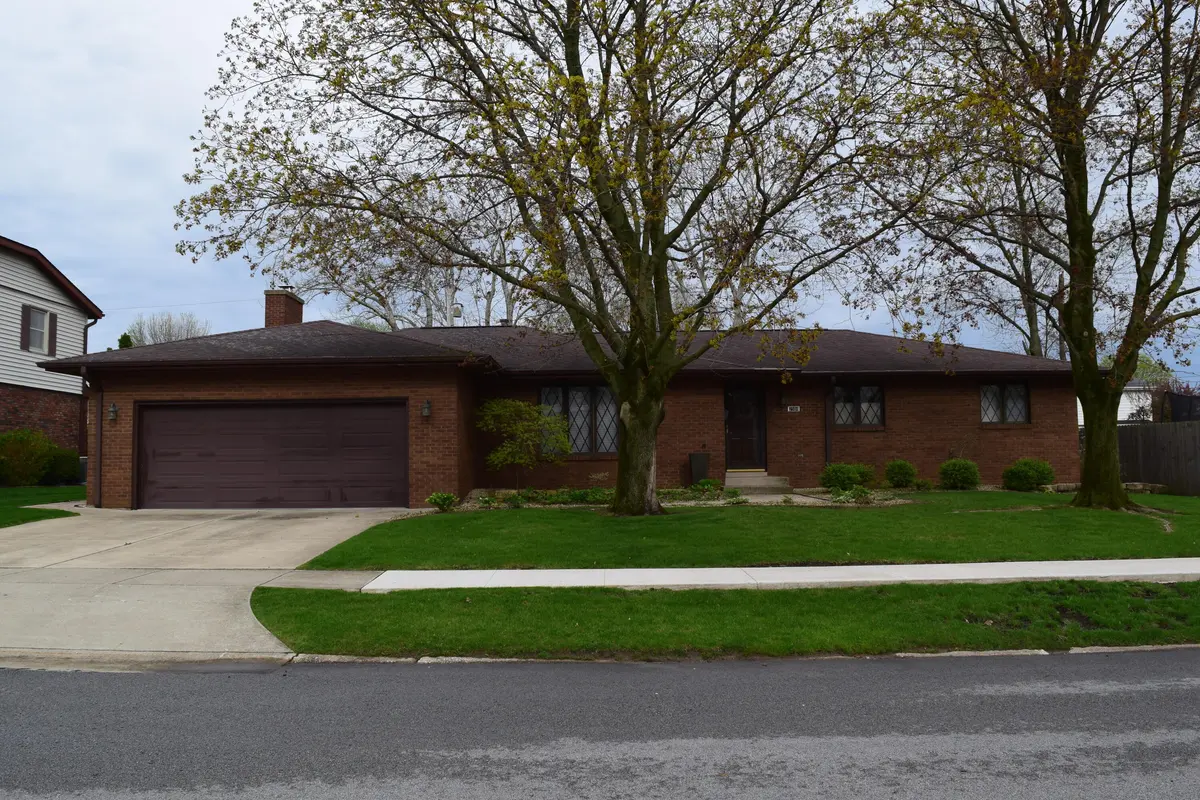 2508 Dorset DR, Valparaiso, IN 46383