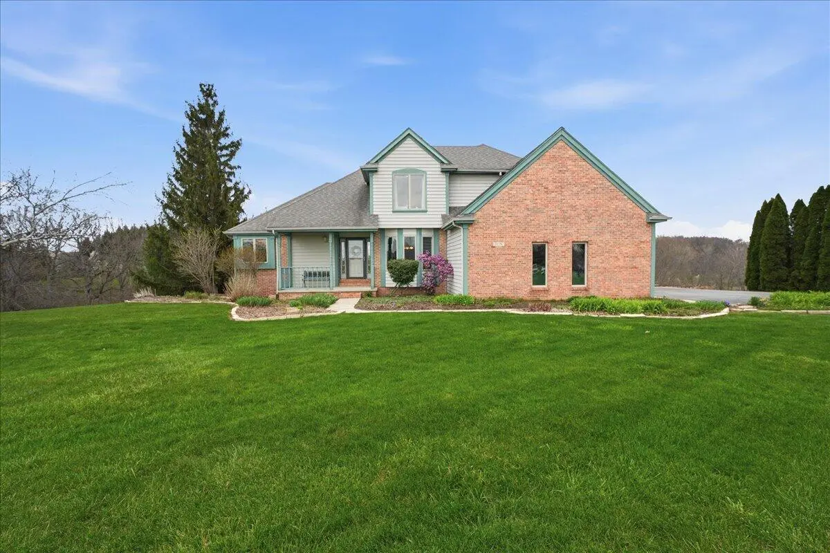 317 N 250, Valparaiso, IN 46385