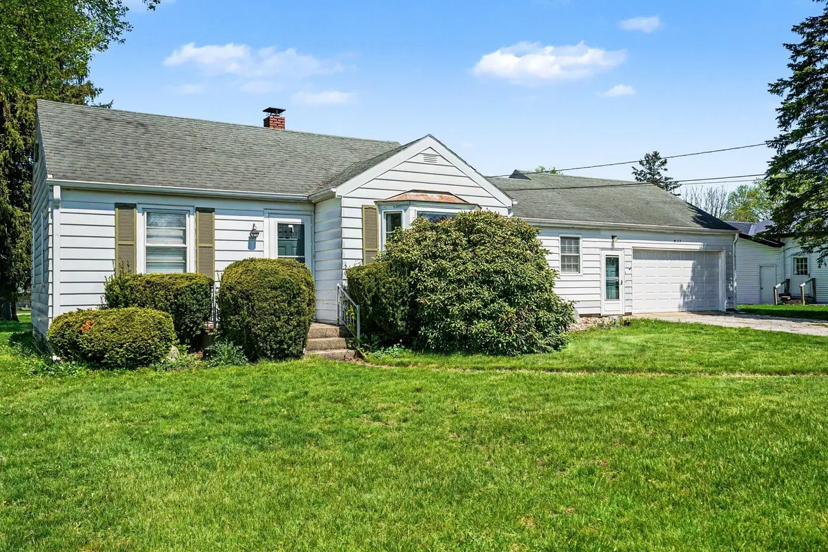 109 W Walker Street, Rolling Prairie, IN 46371