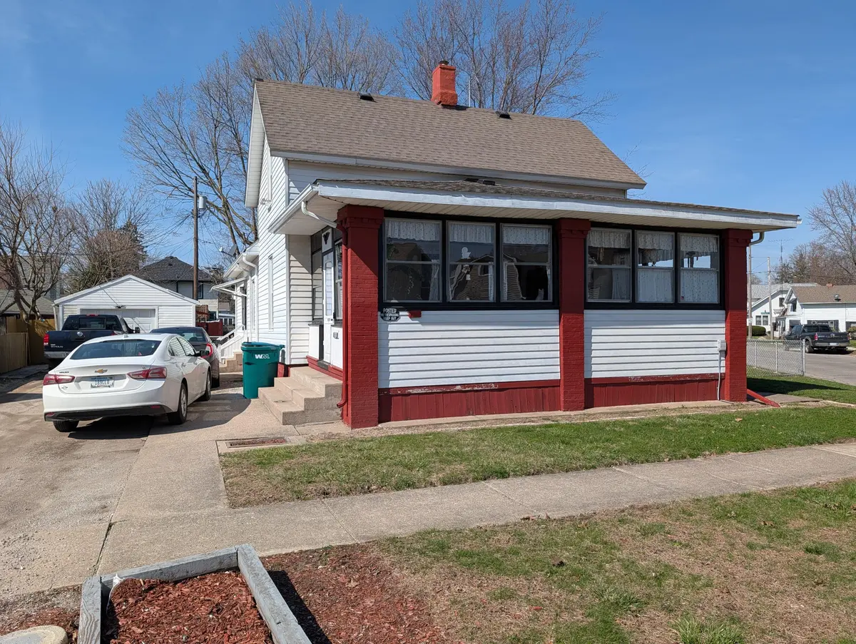 101 Clayton ST, La Porte, IN 46350