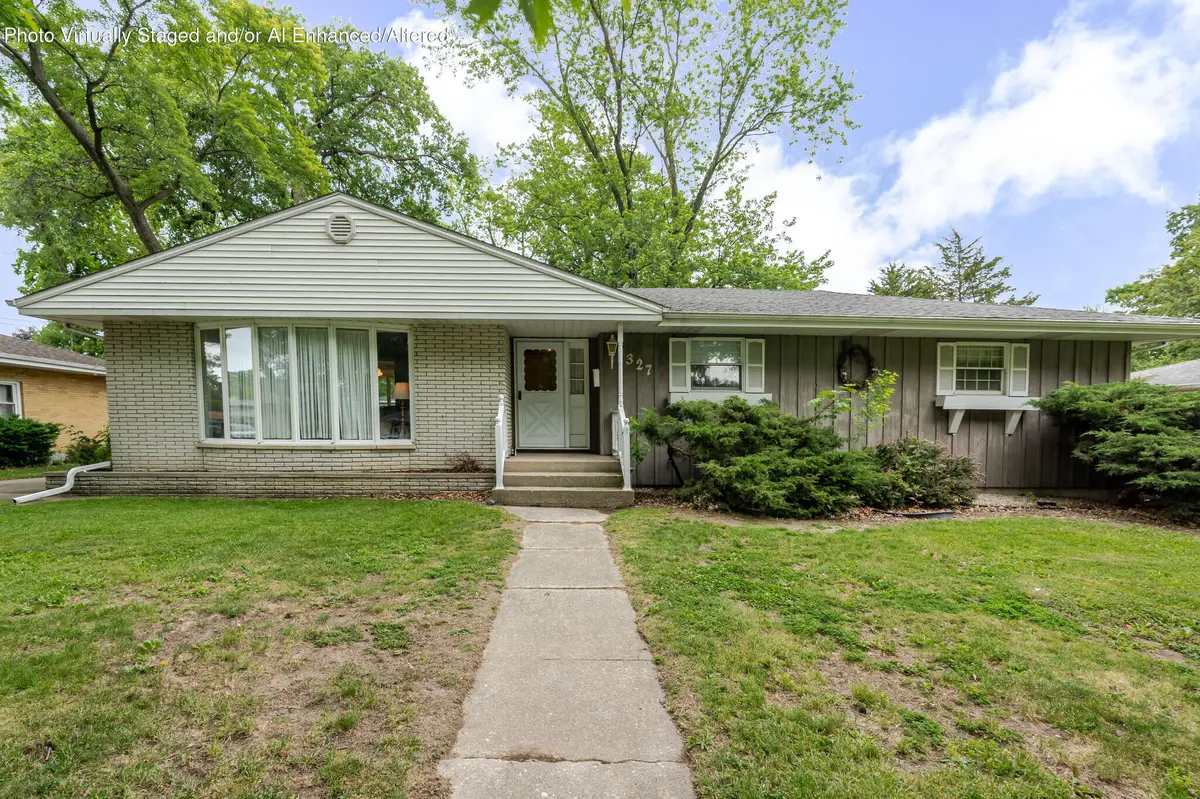 327 Softwood Drive, Hobart, IN 46342