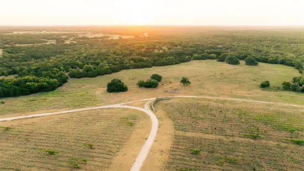 1147 County Road 1110 RD, Meridian, TX 76665