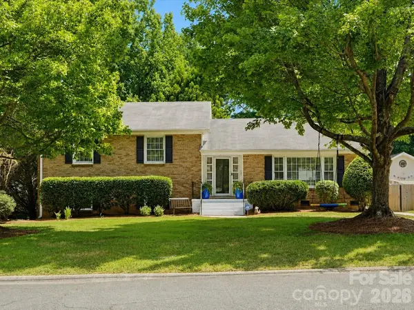 1730 Delchester DR, Charlotte, NC 28210