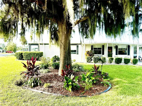 2409 VINDALE RD, Tavares, FL 32778