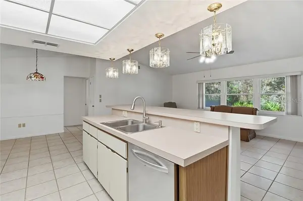 36 PINE DR, Homosassa, FL 34446
