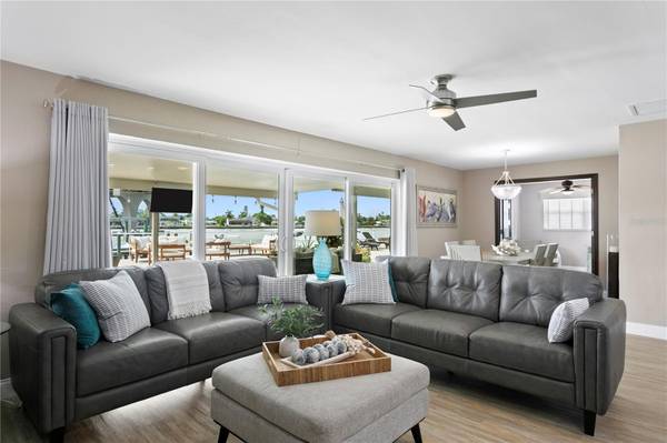 3142 W VINA DEL MAR BLVD, St Pete Beach, FL, 33706 photo 6