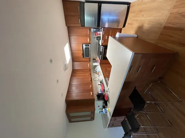 1326 Chicago AVE #502, Evanston, IL 60201