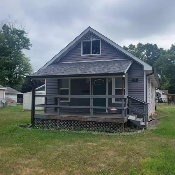 2863 Vanderburg ST, Lake Station, IN 46405
