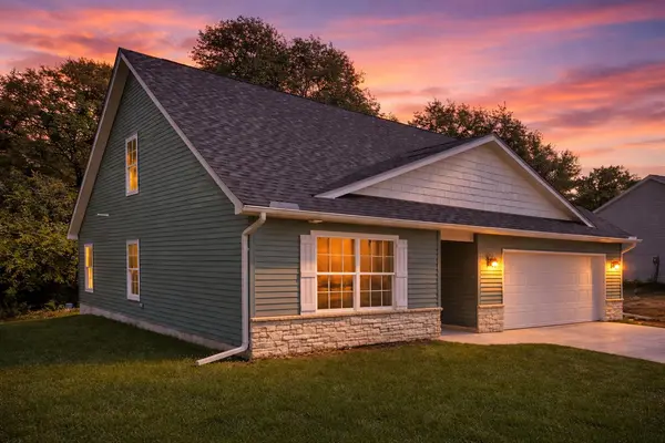 417 Belvoir RD, Kingsford Heights, IN 46346