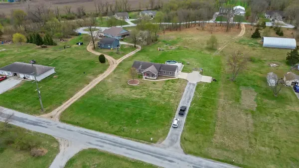 4557 W 1100, Wheatfield, IN 46392