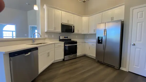 5436 Fountain CIR, Crown Point, IN 46307