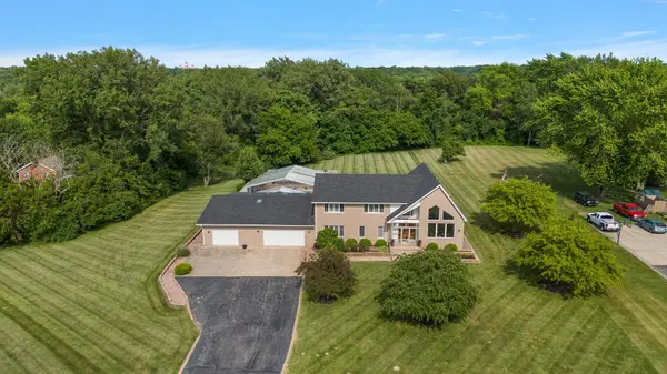 11341 Lakewood ST, Crown Point, IN 46307