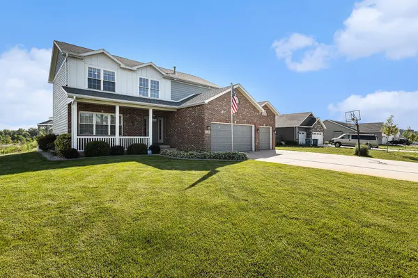 524 Scenic View AVE, Valparaiso, IN 46385