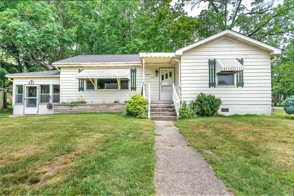 607 S Kouts ST, Kouts, IN 46347