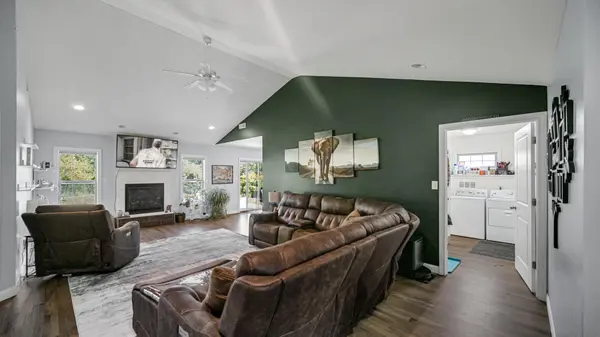 371 B S Boo RD, Burns Harbor, IN 46304