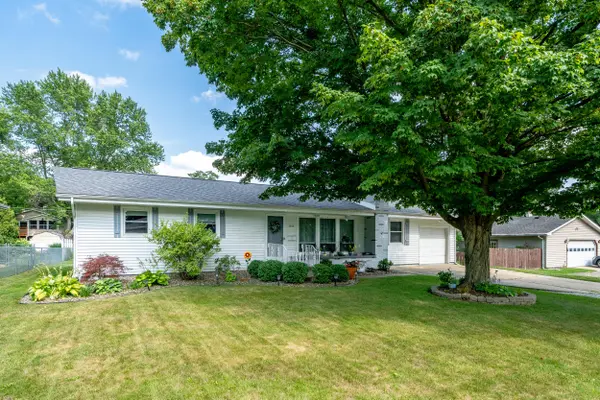 1304 Lafayette Street, Valparaiso, IN 46383