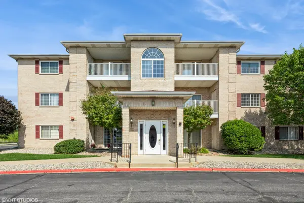2035 W 75th PL #33, Merrillville, IN 46410