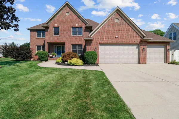 19 Kincraig DR, Valparaiso, IN 46385