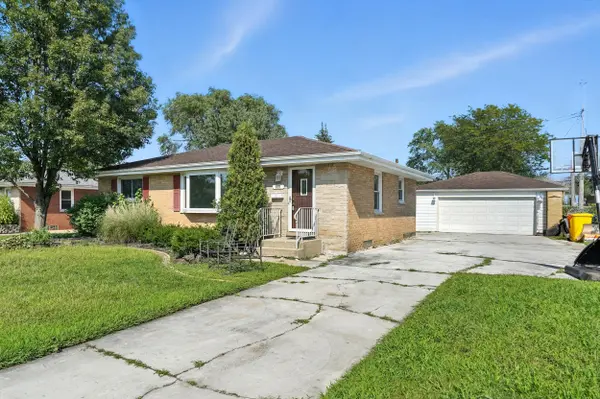 913 N Dwiggins AVE, Griffith, IN 46319