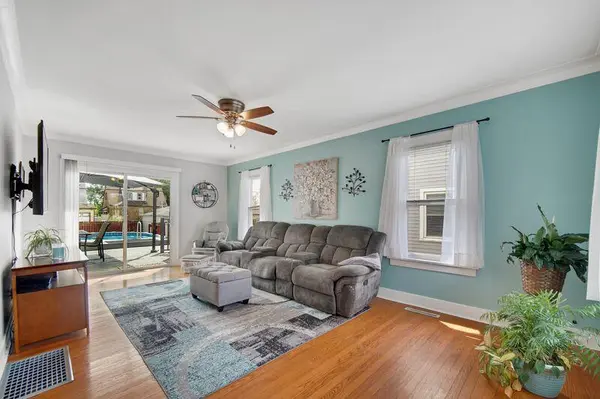 1012 177th Place, Hammond, IN 46324
