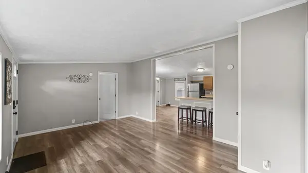 9215 W 142nd AVE, Cedar Lake, IN 46303