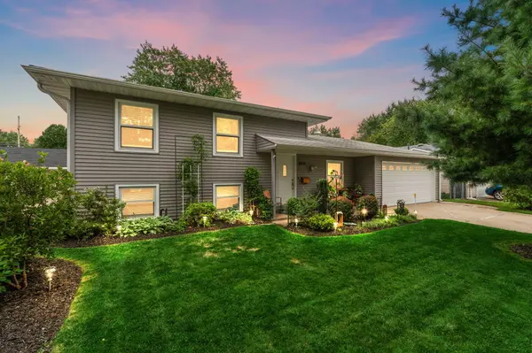 749 N Wheeler ST,  Griffith,  IN 46319