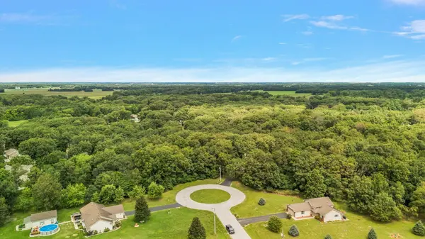 5338 E Lawler CT #67, Demotte, IN 46310