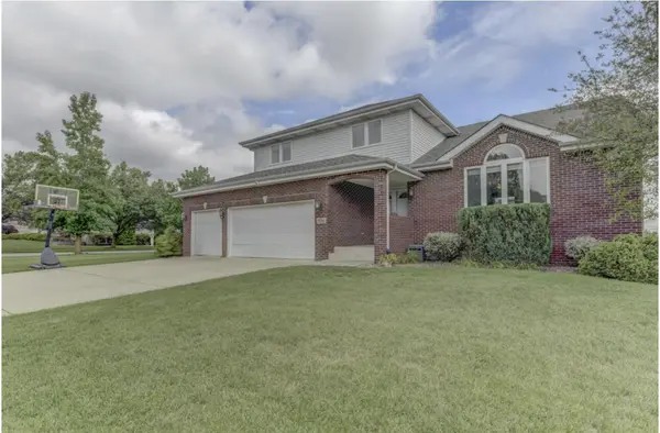 9211 Drake DR, St. John, IN 46373