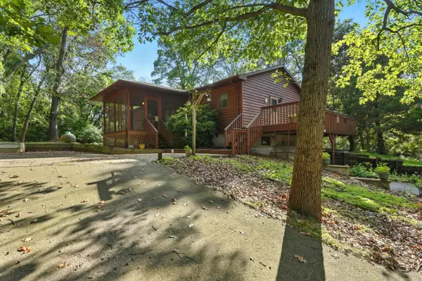 8103 N 600, Lake Village, IN 46349