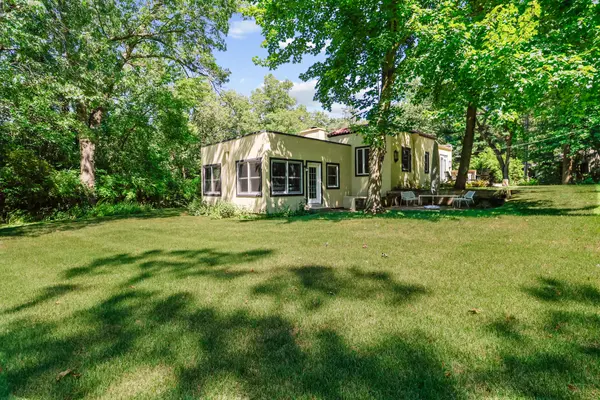17 E Stillwater AVE, Beverly Shores, IN 46301