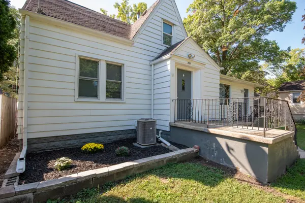 521 E 28th AVE, Lake Station, IN 46405