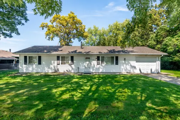 430 E 35th AVE, Griffith, IN 46319