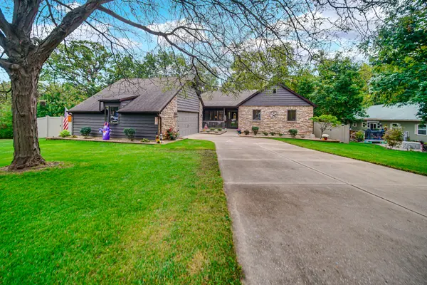 524 Timberwood LN, Lowell, IN 46356