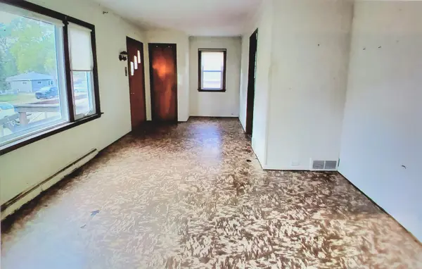 2853 Howard ST, Lake Station, IN 46405
