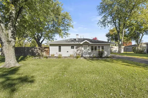3604 W 104th PL, Crown Point, IN 46307
