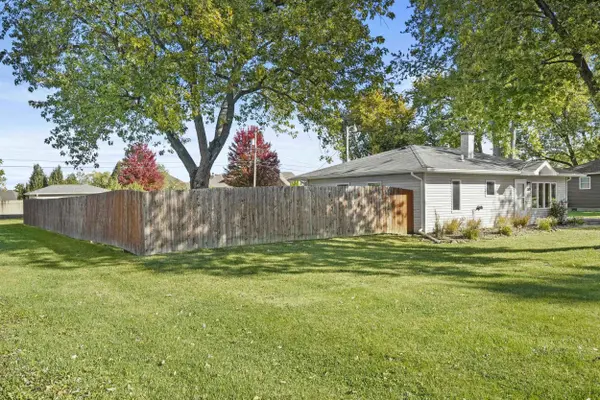 3604 W 104th PL, Crown Point, IN 46307