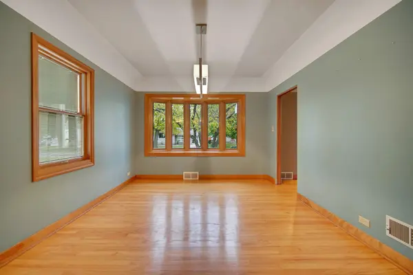 8342 Howard Avenue, Munster, IN 46321